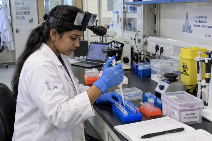Laboratories & Research Facilities task being recorded with a head-mounted camera